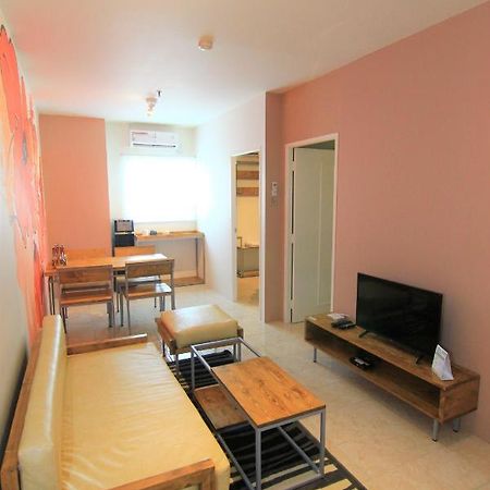 Queen Victoria Apartment Batam 외부 사진