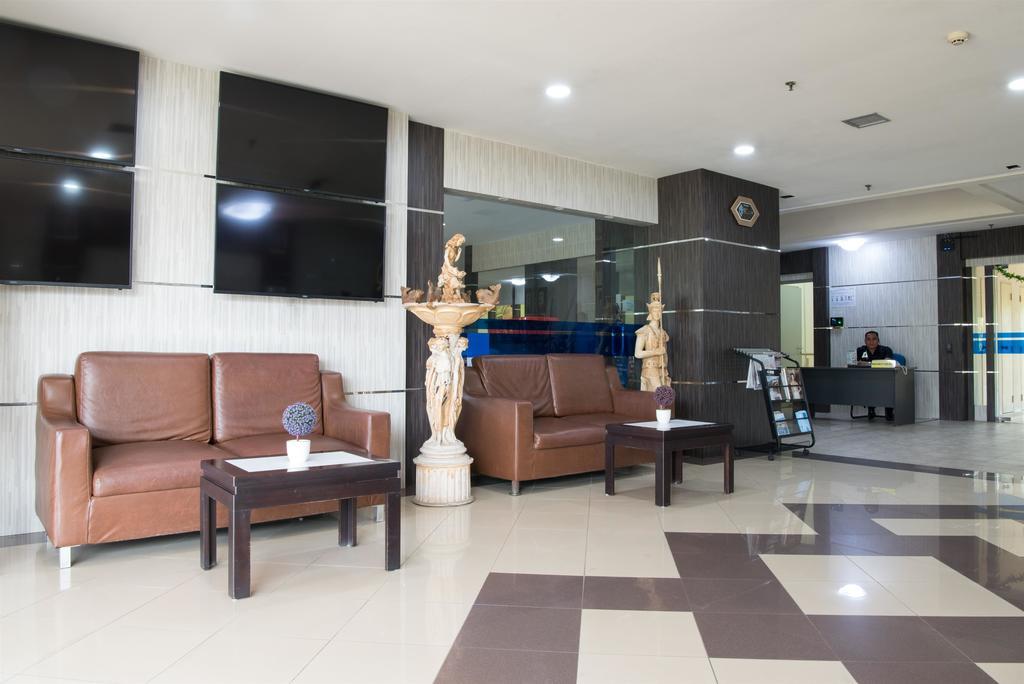 Queen Victoria Apartment Batam 외부 사진