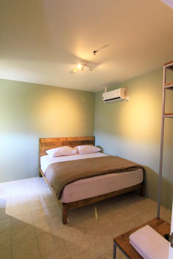 Queen Victoria Apartment Batam 외부 사진
